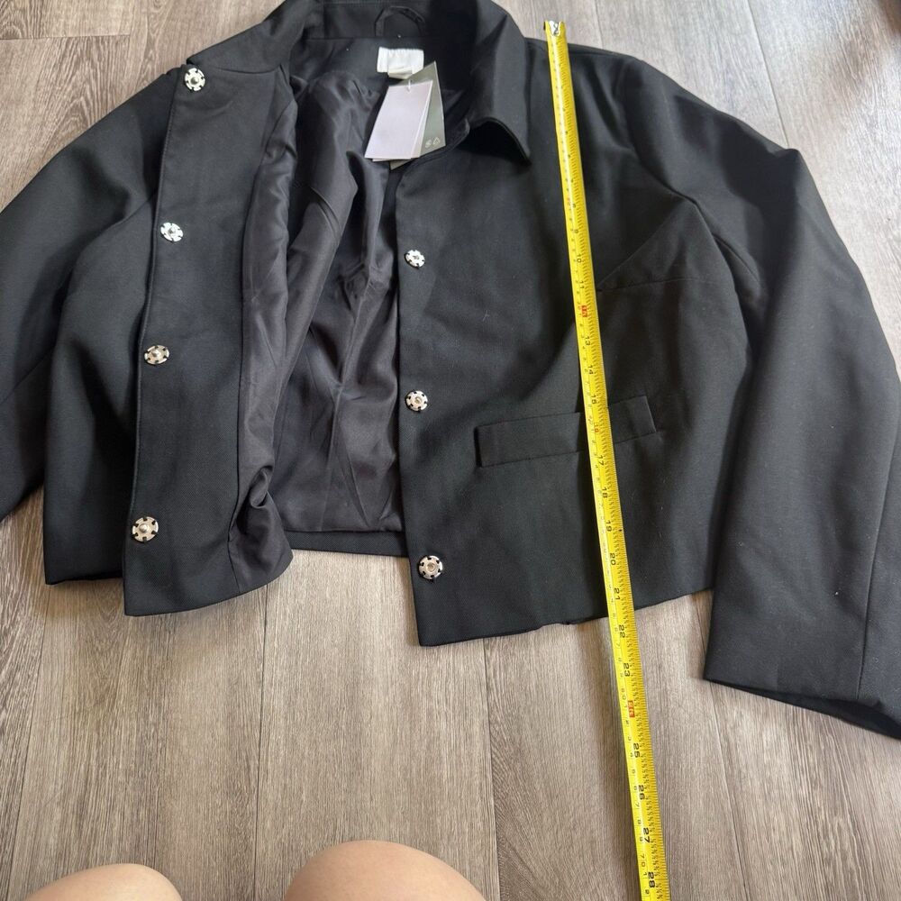 NEW H&M Women's Size XL Short Collared Jacket Black Lined W Pockets  NWT - Picture 6 of 10